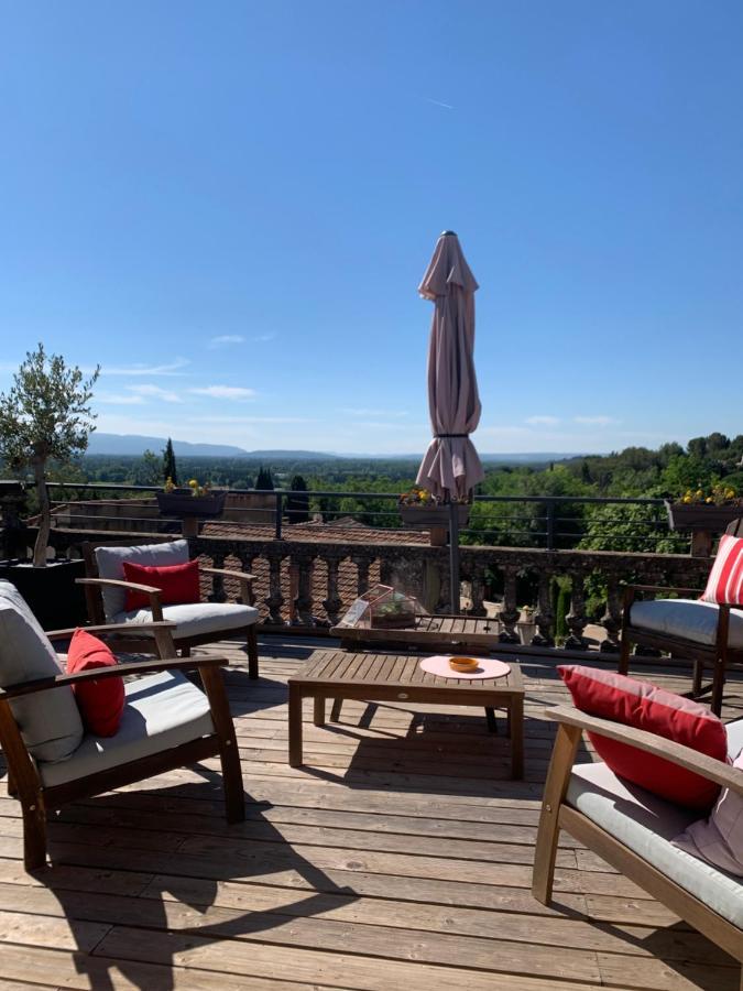 Un Soir Sous Les Etoiles Bed & Breakfast Chateauneuf-de-Gadagne Exterior photo